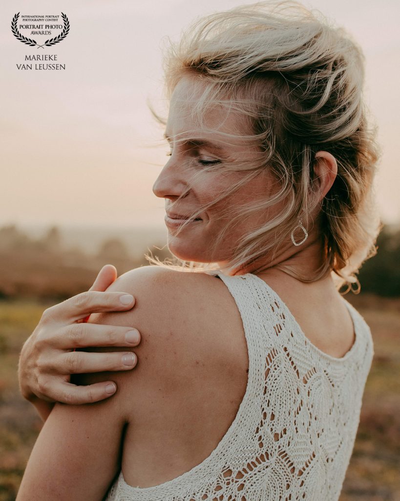custom_logo_MARIEKE_VAN_LEUSSEN-netherlands-nPifEb-112collection-portraitphotoawards